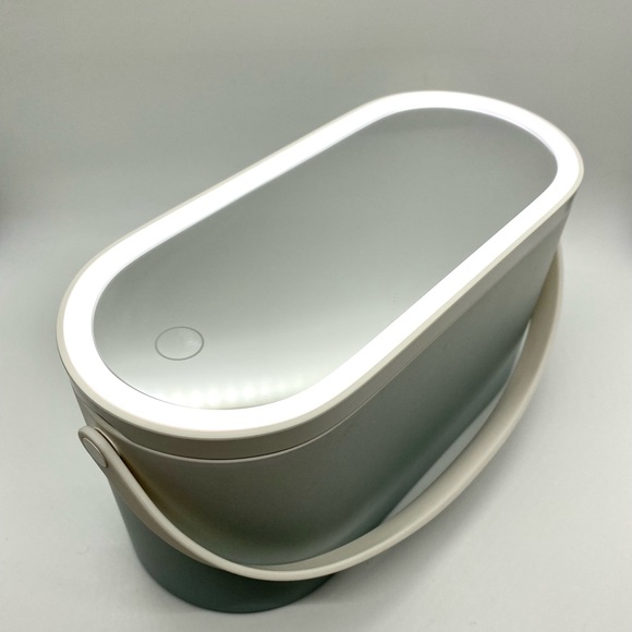 Buy One, Get One Free! NEW - MAKEUP CASE ORGANIZER | TRAVEL BOX LED MIRROR - Picture 5 of 6